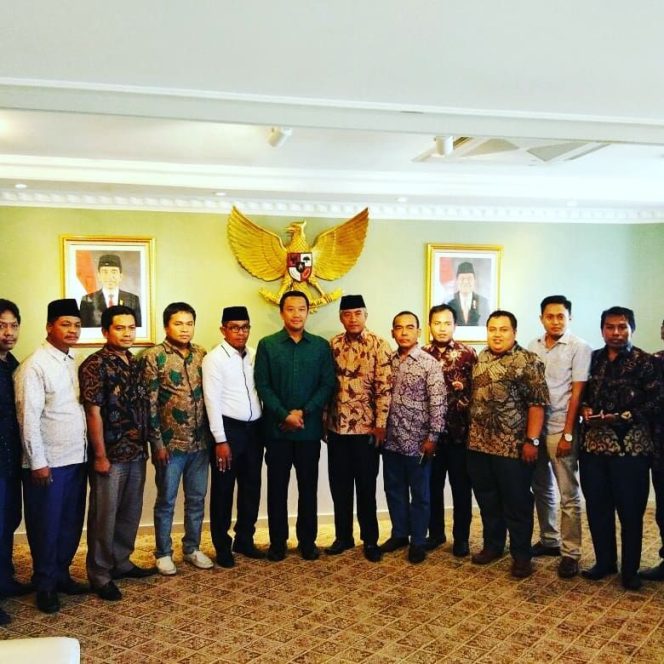 
Pertemuan anggota DPRD Sampang dengan Kemenpora
