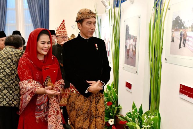 
Puti Guntur Soekarno dan Presiden Jokowi