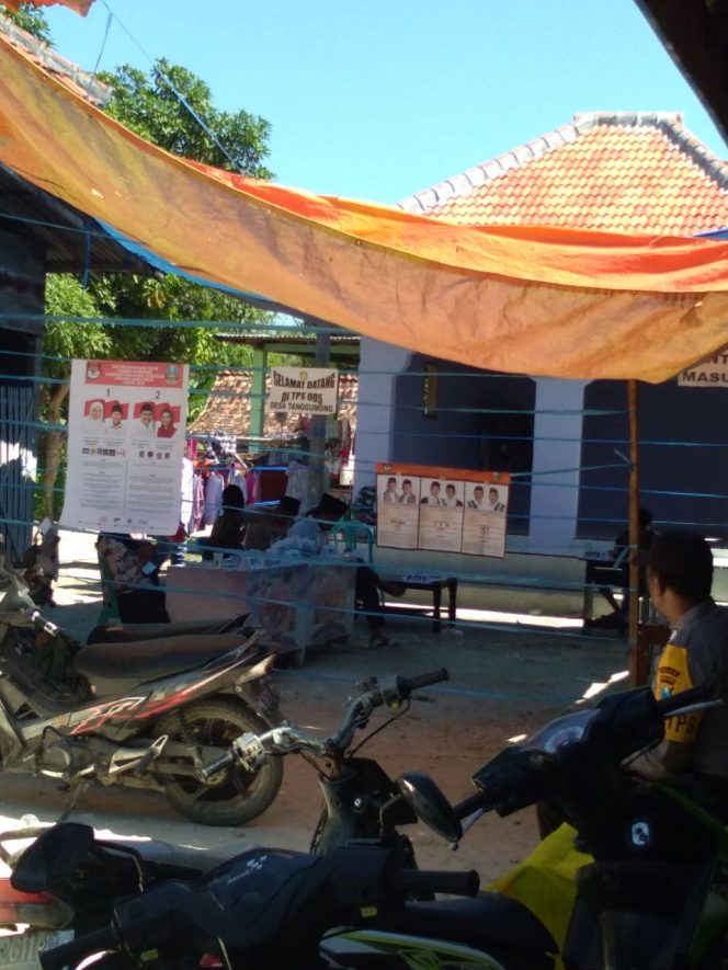 
Salah Satu TPS di Desa Tanggumong, Kecamatan Sampang, Kabupaten Sampang