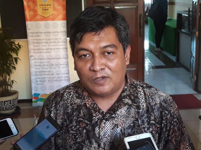 
Pengamat Politik Universitas Airlangga (Unair) Surabaya Airlangga Pribadi