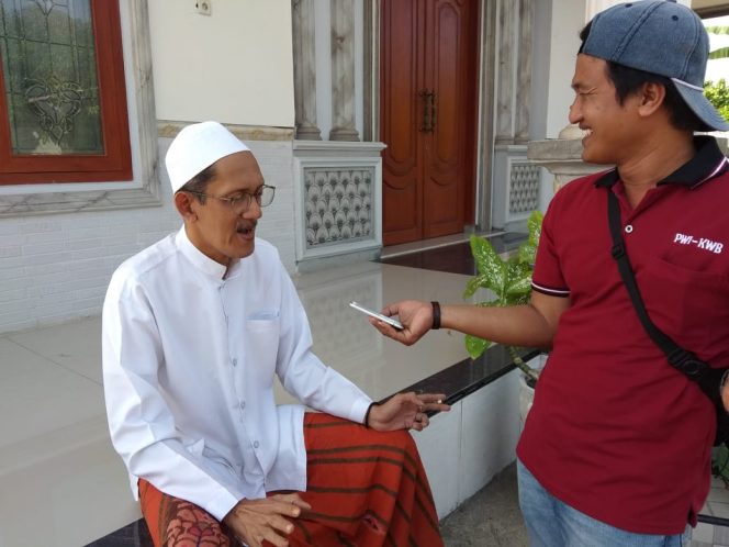 
Calon Bupati Bangkalan Imam Buchori saat ditemui dikediamannya