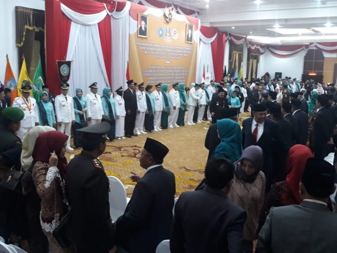 
Proses pelantikan 12 Kepala Daerah di Jawa Timur