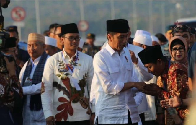 
Presiden Joko Widodo di peresmian pemebebasan biaya Jembatan Suramadu.