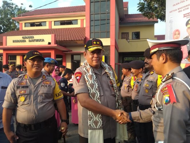
Kapolda Jatim Luki Hermawan saat berkunjung ke Polres Bangkalan