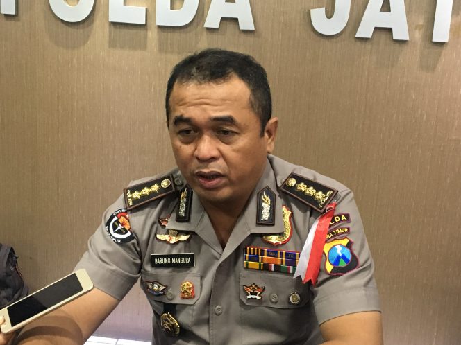 
Kabid Humas Polda Jatim, Kombes Pol Frans Barung Mangera