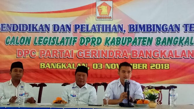 
R. Imron Amin, ketua DPC Gerindra Bangkalan, bersama Moh. Nizar anggota DPR RI fraksi Gerindra.