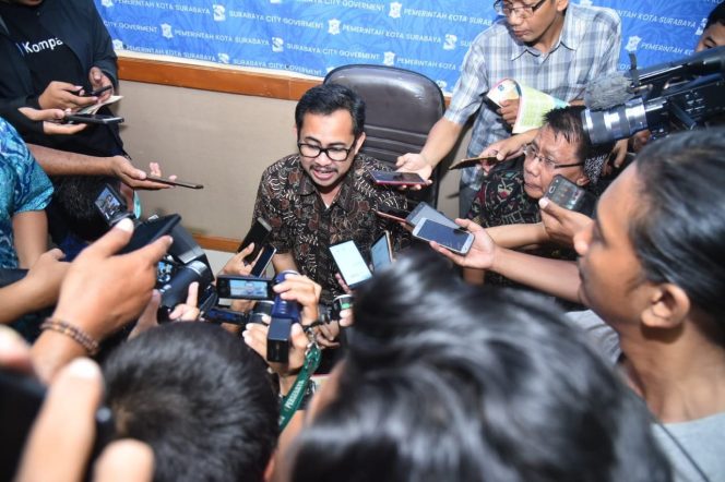 
Dispendik Siapkan Tim Helpdesk Hadapi USBN-UNBK di Surabaya