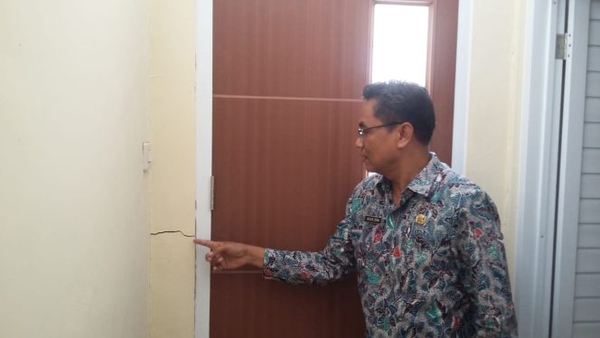 
PT Duta Kulawangsa Raharja Siap Perbaiki Kerusakan Gedung Dinas Kominfo Bangkalan