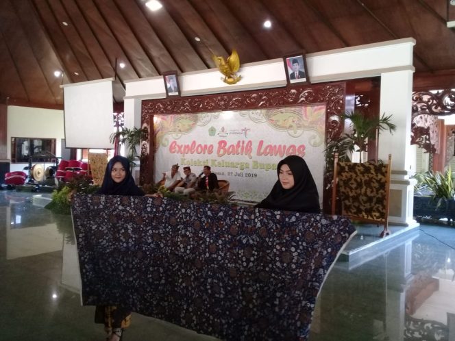 
Pemkab Pamekasan Explore Batik Lawas Koleksi Keluarga Bupati