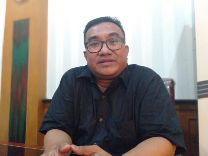 
Didapuk Sebagai Ketua Badan Kehormatan DPRD Sampang, Ini Komitmen Abdus Salam