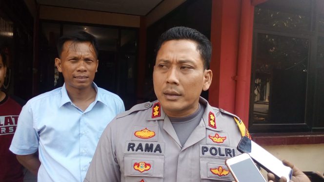 
Polres Bangkalan Limpahkan Kasus Pungli Parkir Pasar Blega ke Inspektorat