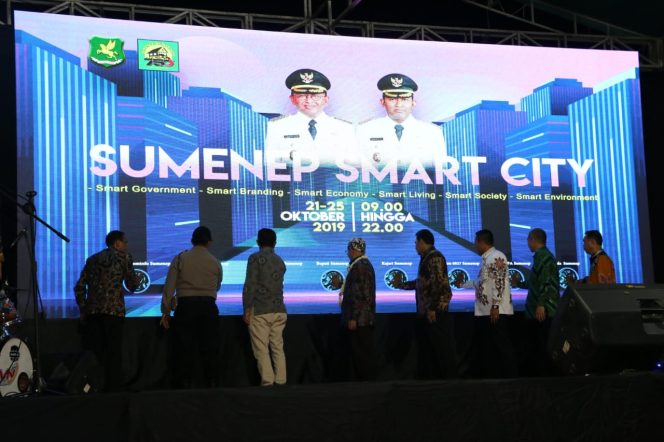 
Sumenep Smart City 2019 Dibuka, Bupati Sumenep Minta Layanan Publik Lebih Baik