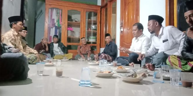 
Dikunjungi Anggota DPRD Jatim, Warga Kampung Sambas Kelbung Curhat Soal Tanah