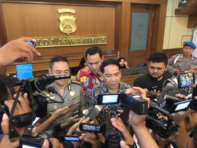 
Polda Jatim Tangkap Pendeta Cabul Surabaya