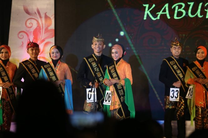 
Pesona Batik Tanduk Majeng Sampang, Sabet Penghargaan Busana Terbaik Ajang Raka Raki