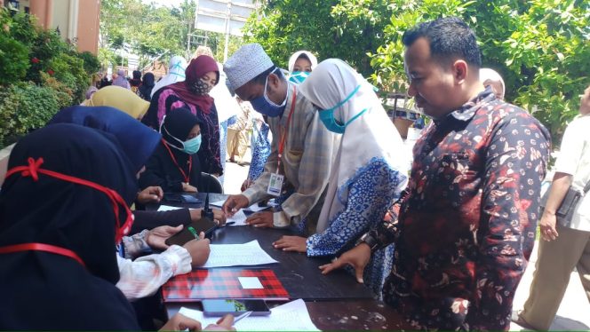 
Ikatan Alumni Al-Amien Prenduan Organisir Kepulangan Ratusan Santri Asal Sampang