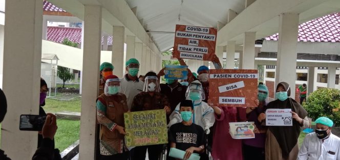 
Sembuh, Pasien Corona Pertama Bangkalan, Pulang ke Blega