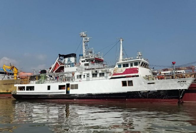 
Sumenep Zona Merah Corona, Kapal PT Sumekar Tetap Berlayar