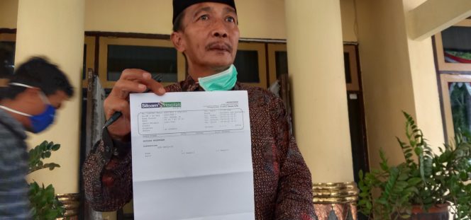 
Hasil Swab Siloam Negatif, Anggota DPRD Bangkalan Ini Minta Gugus Tugas Perbaiki Nama Baiknya
