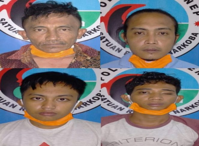 
Kompak Jualan Sabu, Ayah dan Anak di Sumenep Ditangkap Polisi