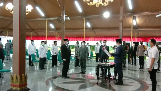 
11 Anggota Dewan Pendidikan Bangkalan Akhirnya Dilantik