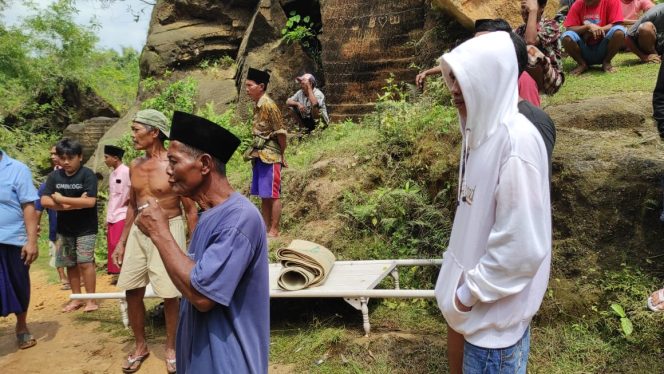 
Warga yang Tertimbun Reruntuhan Bukit Kapur Arosbaya Meninggal Dunia