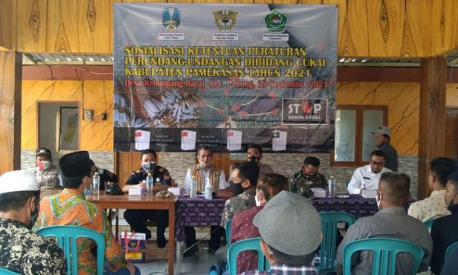 
Pemkab Pamekasan Gelar Sosialisasi Bahaya Rokok Ilegal dan DBHCHT ke Tingkat Kecamatan