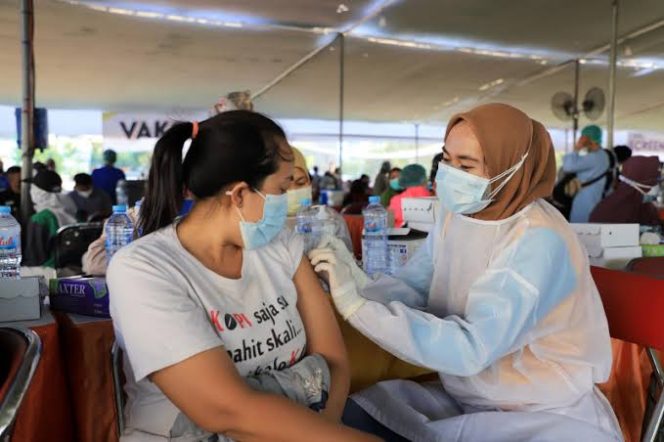 
Pemkot Target Vaksinasi di Surabaya Tuntas 100 Persen September 2021
