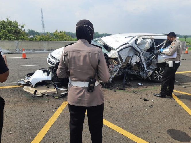 
Ungkap Rekaman Kecelakaan Vanessa Angel, Polisi Kirim “Black Box” Mobil ke Jepang