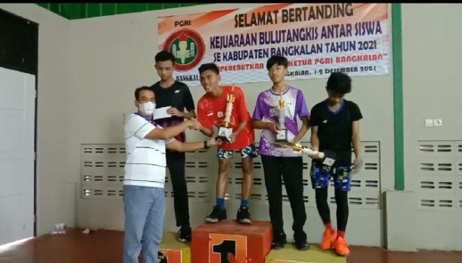 
PGRI Bangkalan Gelar Kejuaraan Badminton Tingkat SD-SMP