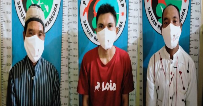 
Polres Sumenep Tangkap Tiga Orang Diduga Terlibat Narkoba