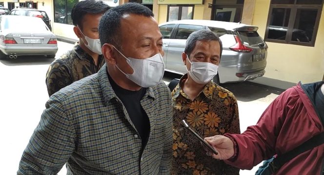 
Polda Jatim Periksa Bupati Ponorogo Terkait Ijazah Palsu