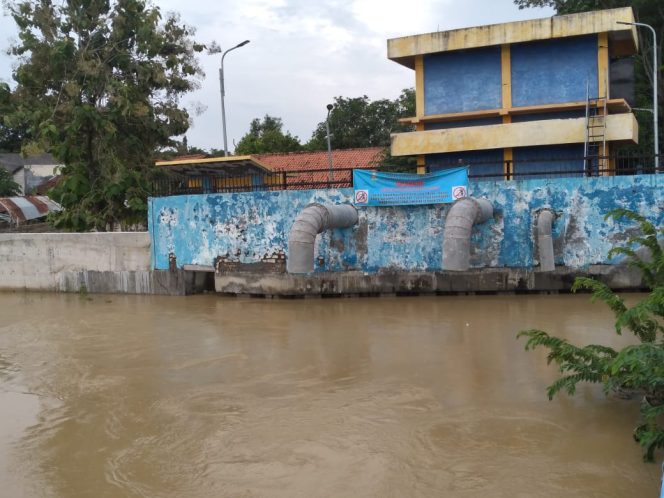 
Luapan Air Tinggi, Lima Pompa Air di Sampang Tidak Difungsikan