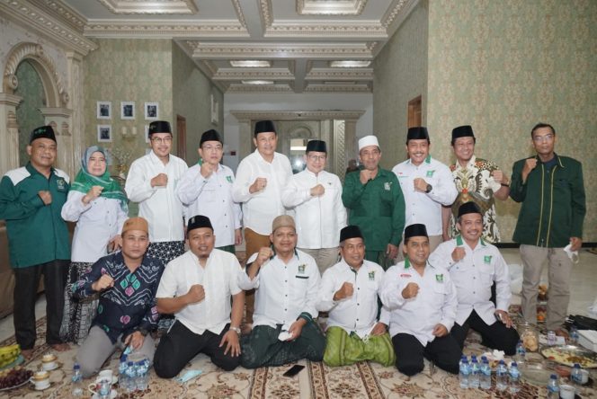 
Datangi Rumah Subandi, Muhaimin Iskandar Beri Wejangan ke Fraksi PKB Sidoarjo
