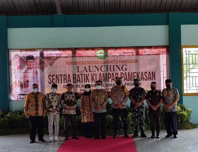 
Resmikan Sentra Batik, Bupati: Ayo Bergandengan Tangan Memajukan Batik Tulis Pamekasan