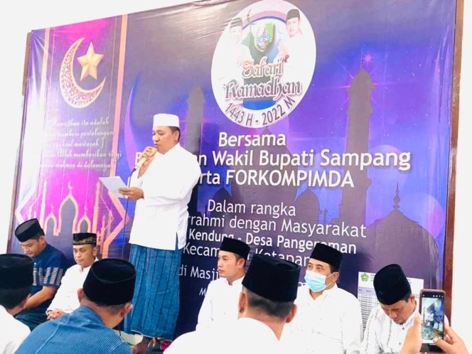 
Safari Ramadhan, Bupati Sampang Pastikan Jalan Pangereman-Karang Anyar Diperbaiki Tahun Ini