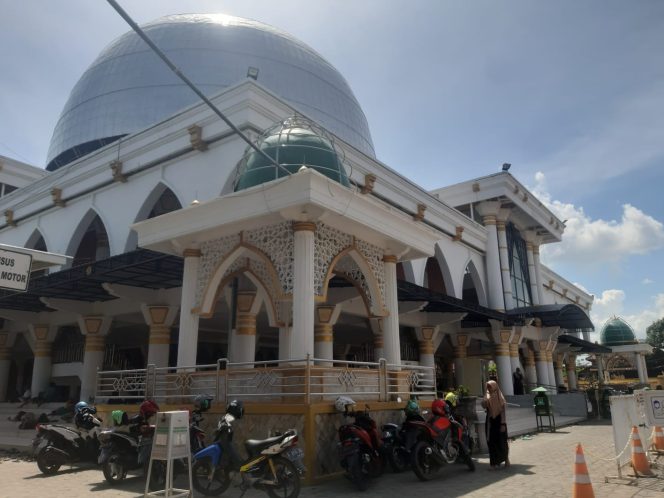 
Cek Yuk.. Apa Saja Kegiatan Masjid Agung Sampang Selama Ramadhan