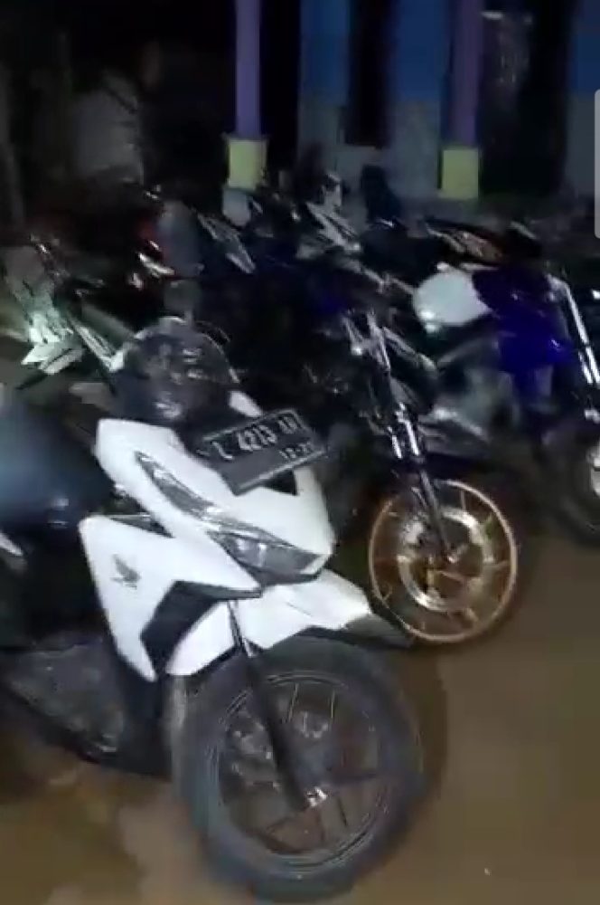 
Polisi Grebek Tempat Diduga Menjadi Penampungan Sepeda Motor Curian