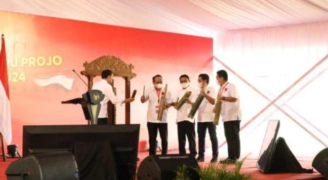 
Selain Ganjar, Pengamat Juga Cermati Kedekatan Jokowi dan Moeldoko