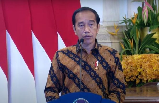 
Jokowi Lantik Menteri dan Wakil Menteri Baru Siang Ini