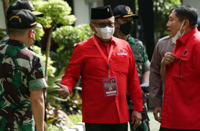 
Hasto Ungkap Cak Imin Miliki Kedekatan dengan Megawati