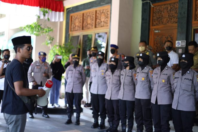 
Dukung APH Usut Tuntas Kasus Korupsi di Bangkalan, LAS Gelar Aksi  di Tiga Titik