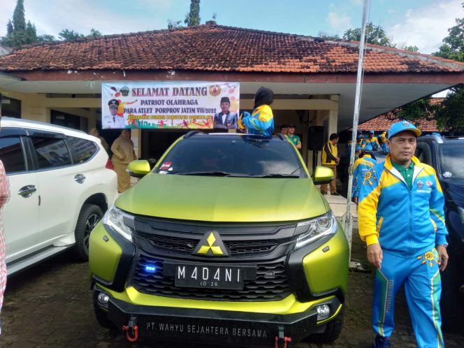 
Pawai Klub Motor dan Mobil Sambut Kedatangan Kontingen Bangkalan dari Porprov Jatim 2022