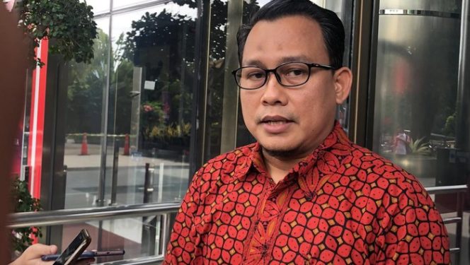 
Tidak Ada Ditempat, KPK Gagal Jemput Paksa Mardani H Maming