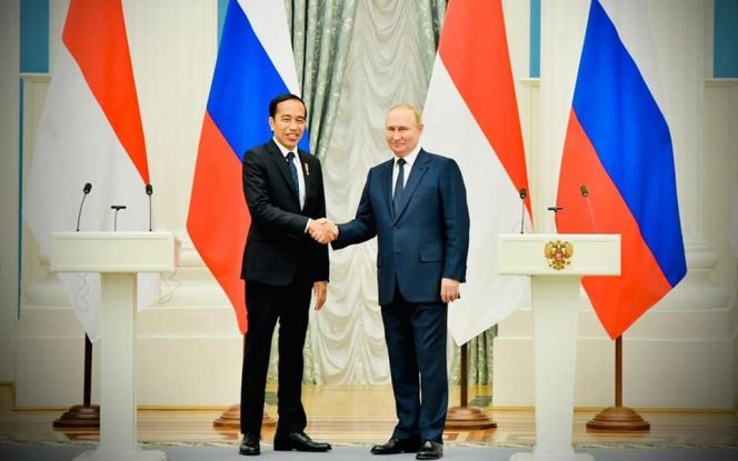 
Bawa Misi Perdamaian, Jokowi Kunjungi Ukraina dan Rusia
