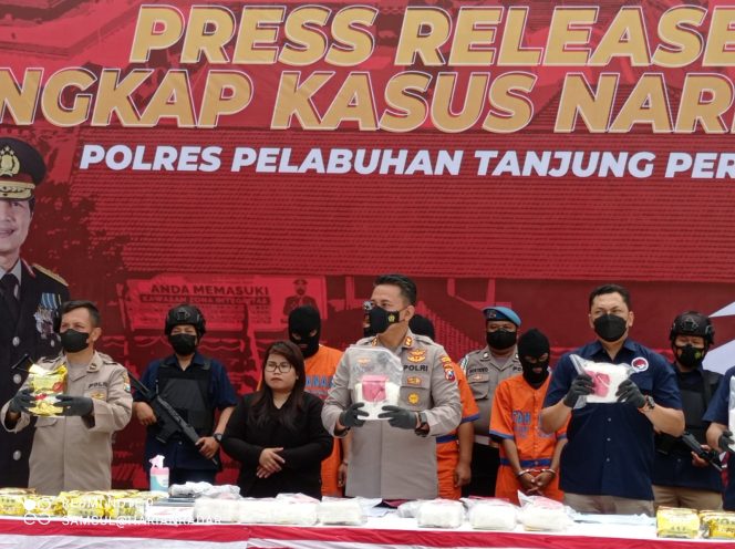 
Polres Perak Surabaya Amankan 11,5 Juta dan 36,276 Kg Sabu
