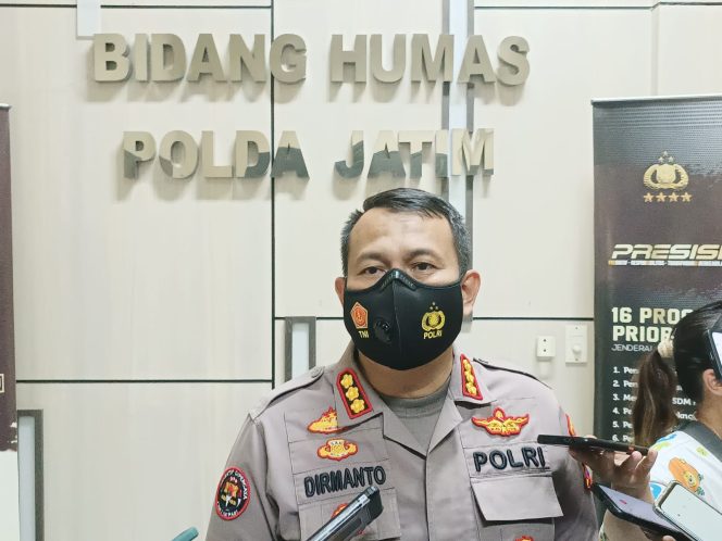 
Jalani Sidang Etik, Tiga Anggota Polsek Sukodono Sidoarjo Akhirnya Diberhentikan Tidak Hormat