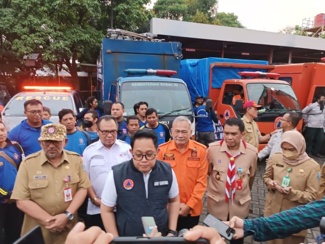 
Pemprov Jatim Kirim Bantuan Ratusan Personel dan Logistik Untuk Warga Korban Gempa Cianjur