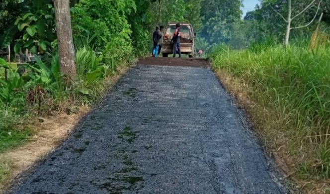
Dana Rp 358 Juta untuk Perbaikan Jalan Desa Buddan Tanah Merah