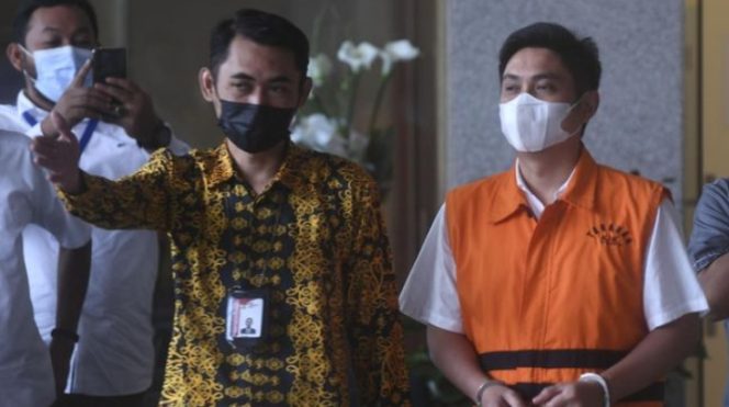 
Tersandung Kasus Suap dan Gratifikasi, Mardani Maming Divonis 10 Tahun Penjara